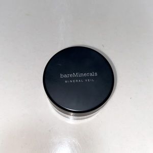 Bare Minerals Illuminating Mineral Veil
